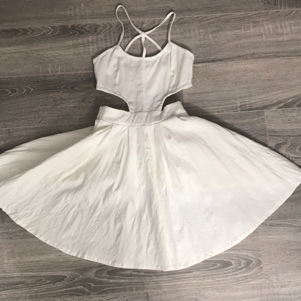 🔥WHITE CUTOUT MINI DRESS🔥 - Picture 2 of 3